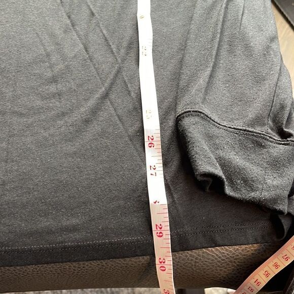 Nike dri-fit mens large long sleeved shirt, nice logo on front. - Picture 6 of 7